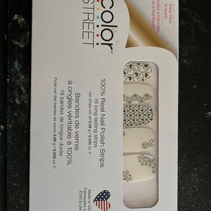 Color Street nail polish strips